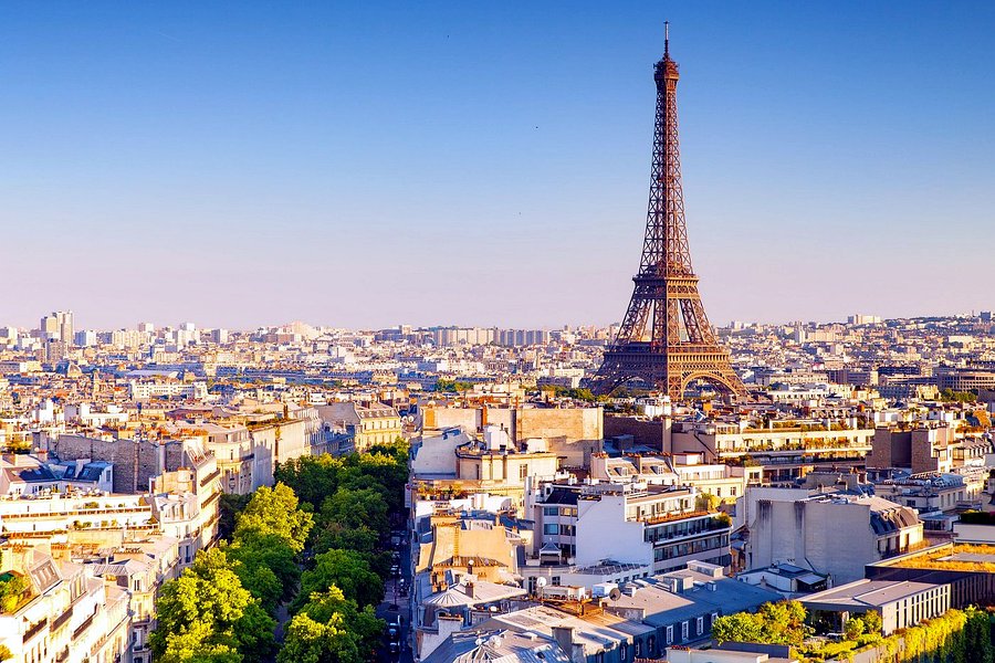 Torre Eiffel ao entardecer